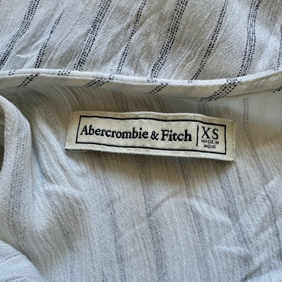 Abercrombie & Fitch - Embroidered One-Shoulder Ruffle Top - Picture 6 of 9